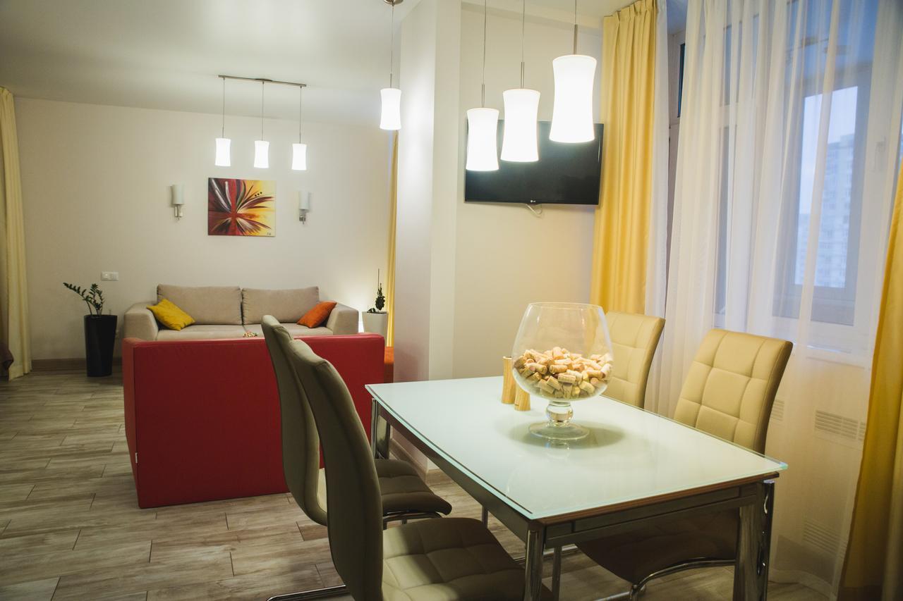 Apartments "Pleasure" Kiev Ngoại thất bức ảnh